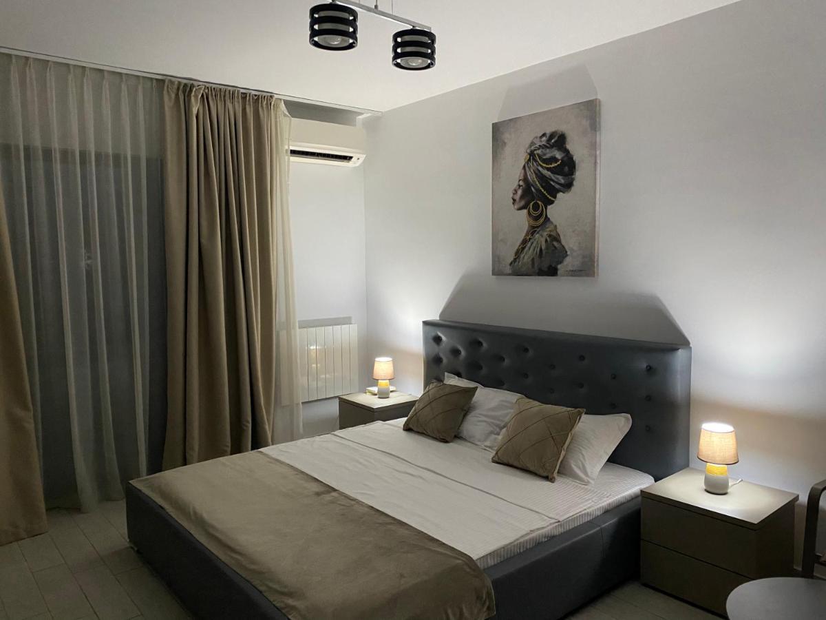 De Silva Studio Adia 4 มามายา ภายนอก รูปภาพ